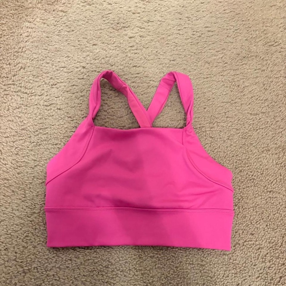Everyday High-Neck Pink Sports Bra with Cross Straps